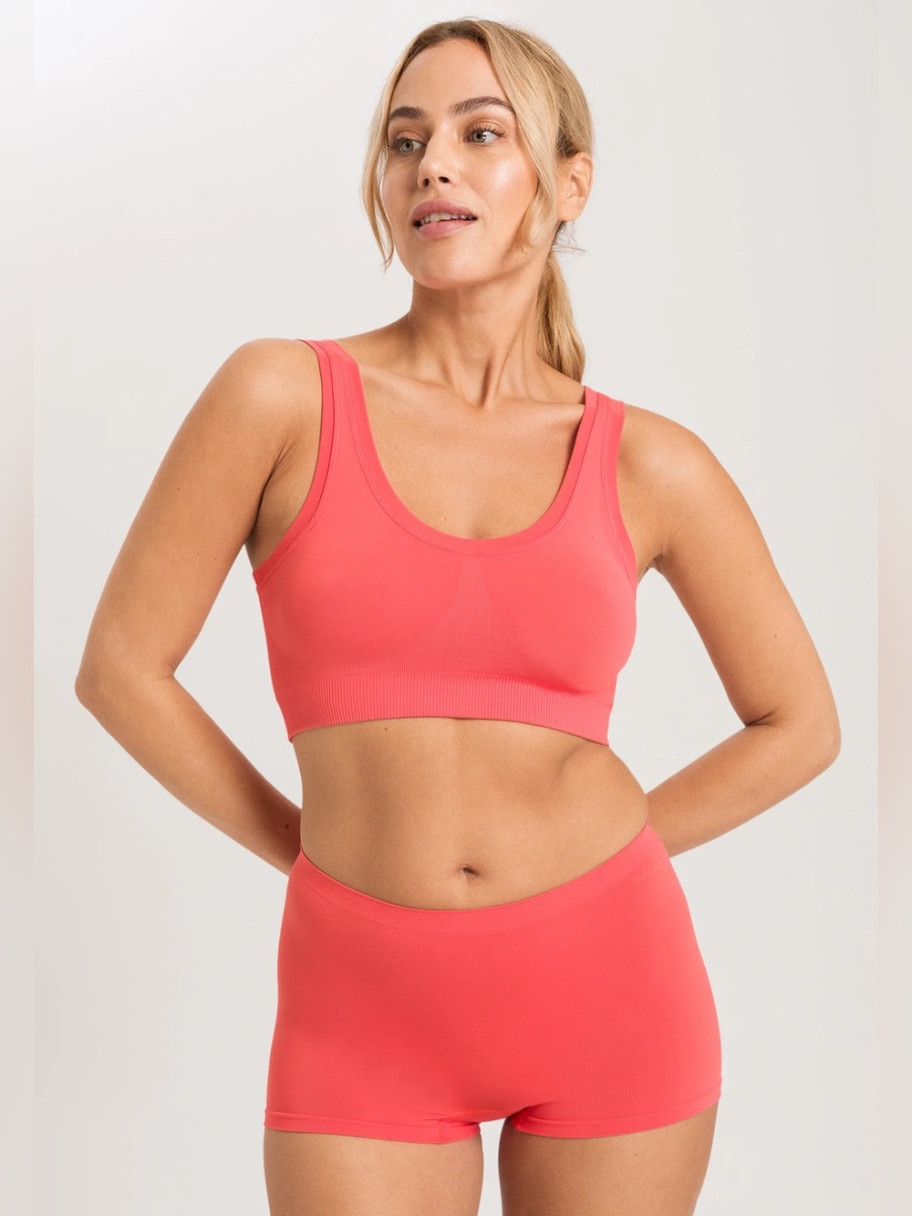 Hanro Touch Feeling Crop Top Padded in Juicy Melon